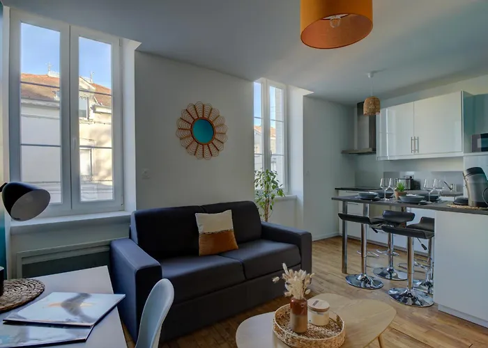 Le Tournassin-Balcon-Stationnement Gratuit